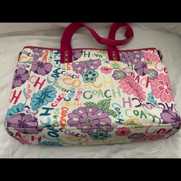 COACH Diaper bag. Large. Floral - Picture 4 of 12
